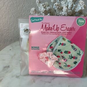 MakeUp Eraser Pink Set with Scrunchie